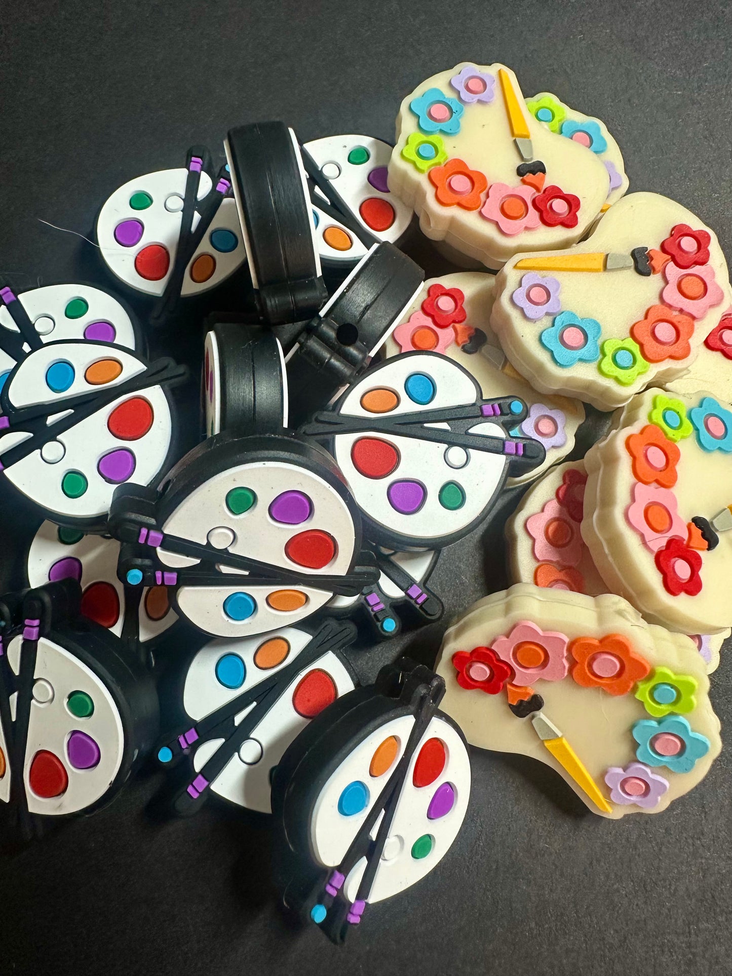 art pallet focal bead