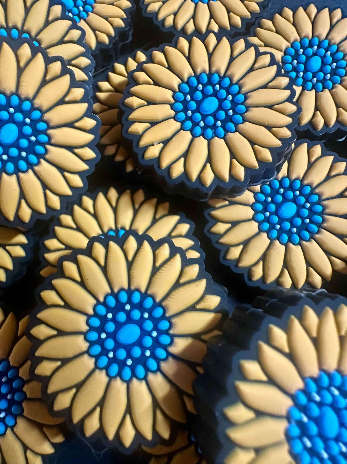 Sunflower with turquoise focal bead