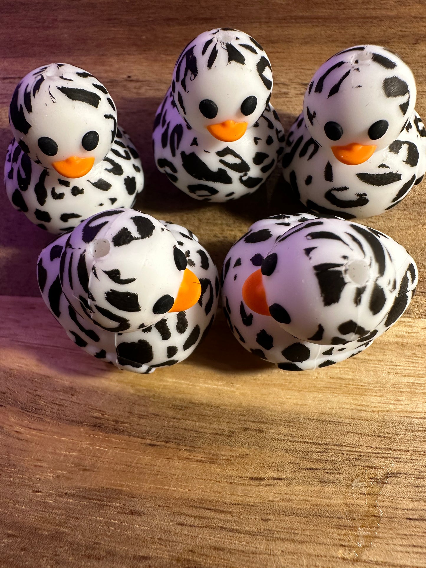 Cowprint 3d duck silicone focal bead