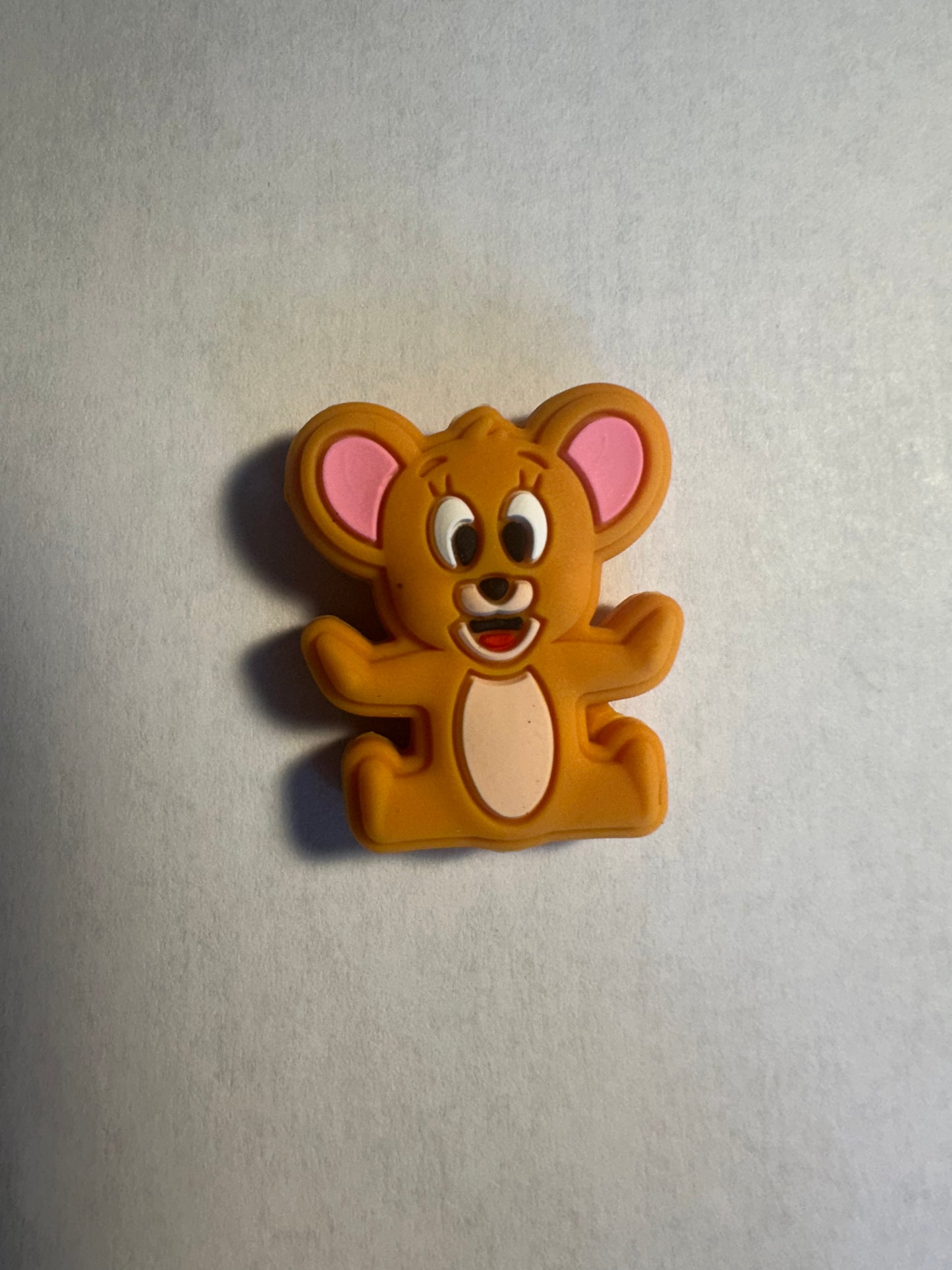 Cat and mouse focal bead