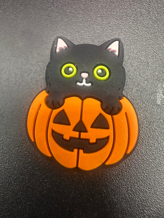 cat in a pumpkin focal bead