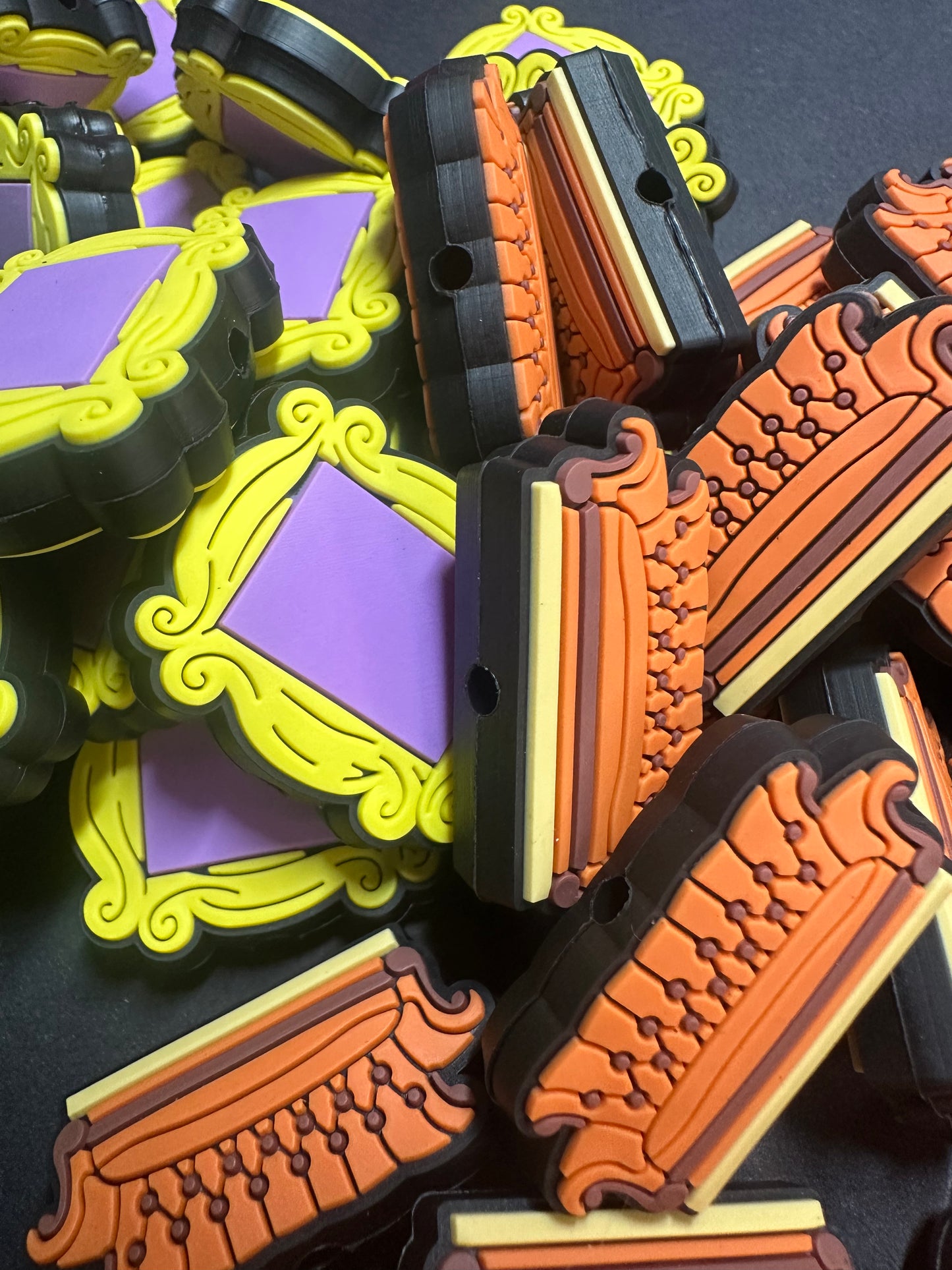 Friendly focal beads