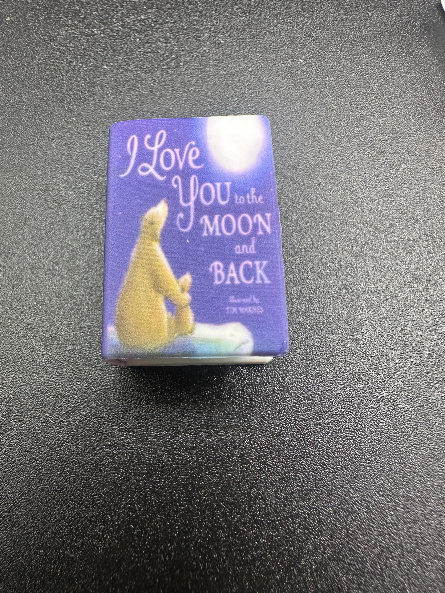 Silicone book focal bead