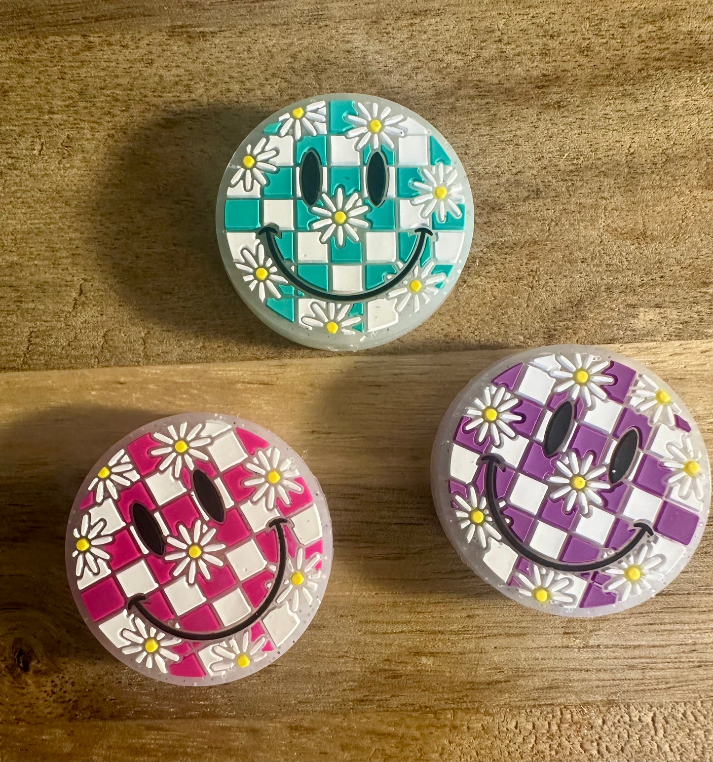 Checkered smiley face silicone focal bead